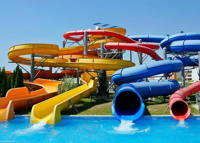 Prime Location With Seaviews In