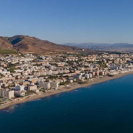 Prime Location With Seaviews In Torremolinos