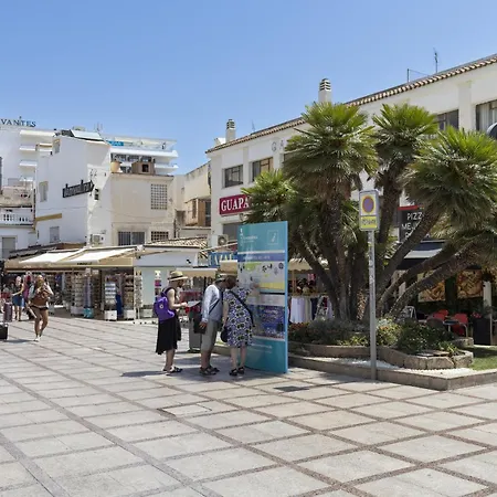 Apartment Prime Location 2-bedroom With Seaviews In Torremolinos