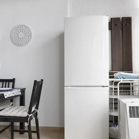 Apartment Prime Location 2-bedroom With Seaviews In Torremolinos