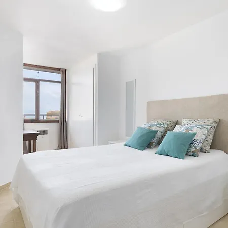 Prime Location With Seaviews Appartement *