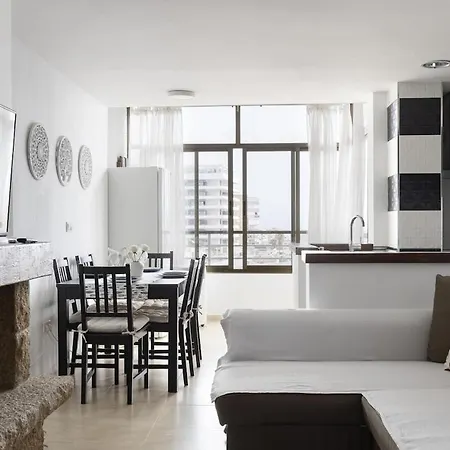 Prime Location With Seaviews Torremolinos