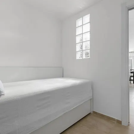 Prime Location With Seaviews