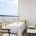 דירה Prime Location With Seaviews In טורמולינוס