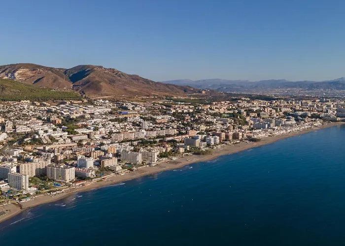 Prime Location With Seaviews In توريمولينوس