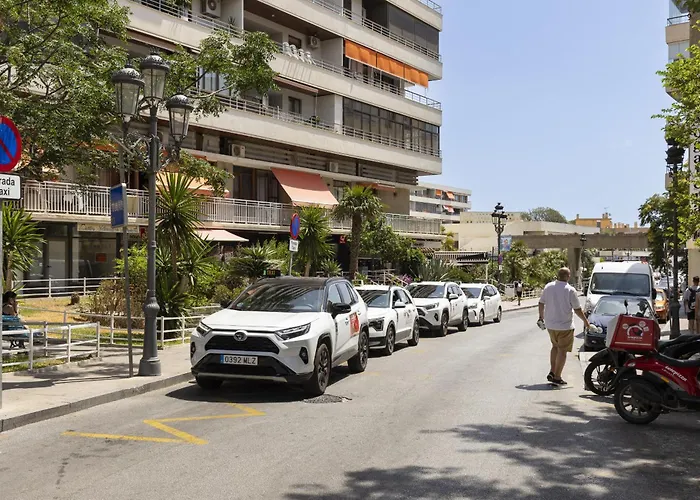 Prime Location With Seaviews In توريمولينوس