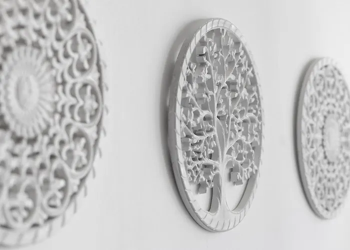 Prime Location With Seaviews In